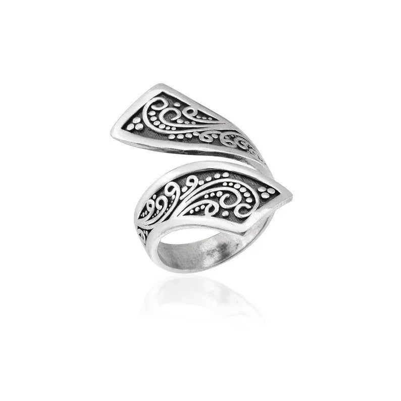 Silver-coloured adjustable opening women's ring with retro minimalist design