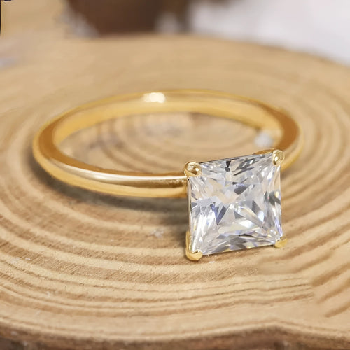 Simple geometric round sterling silver ring for women, shown in silver, gold and rose gold colour options.