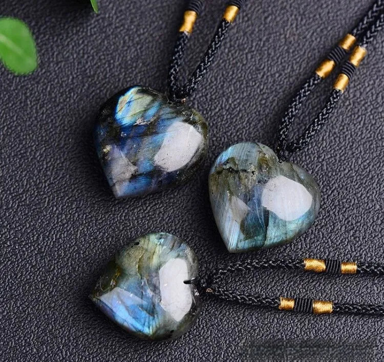 Natural labradorite moonstone heart pendant necklace blue light crystal semi-precious stone 2-4cm