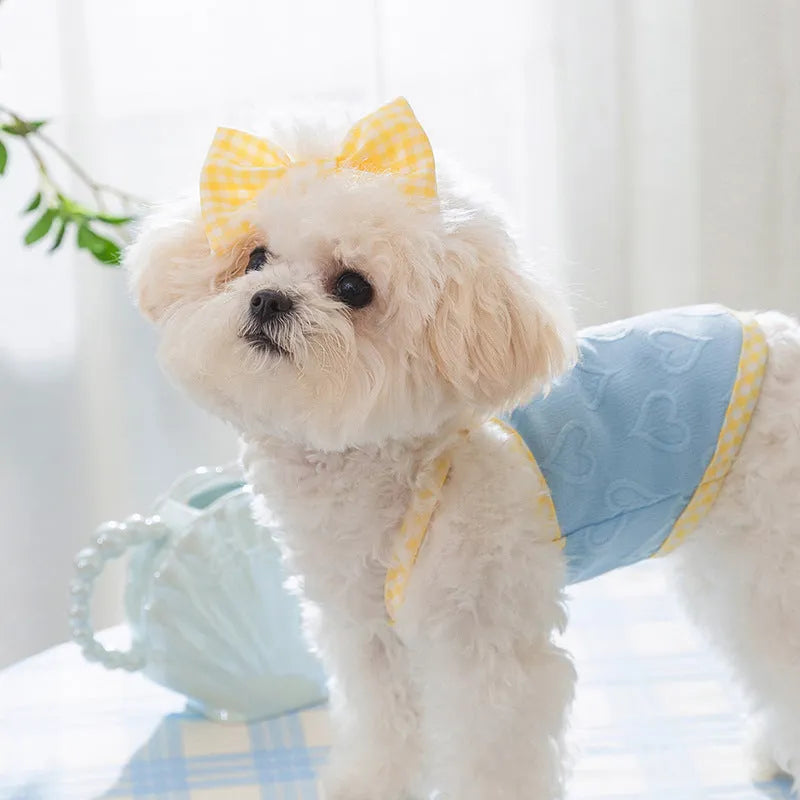 Small dog vest with heart texture and bow suspenders in elastic fabric for dogs 0.50kg to 10.00kg