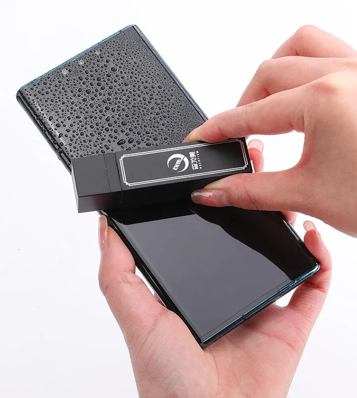 Disposable mobile phone screen cleaner pack with 40 wipes in black packaging for portable device hygiene