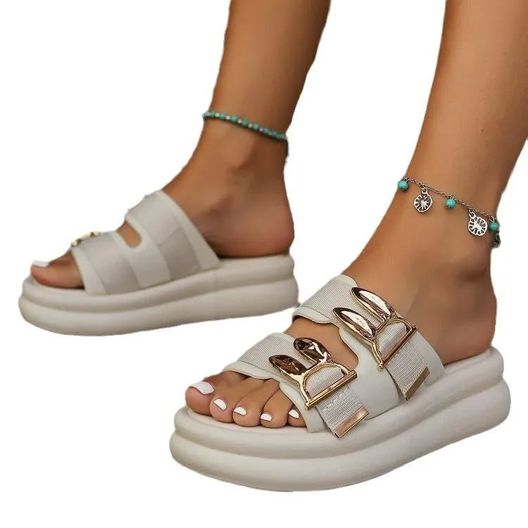 Women's thick bottom slippers in suede with rubber sole available in three colours
