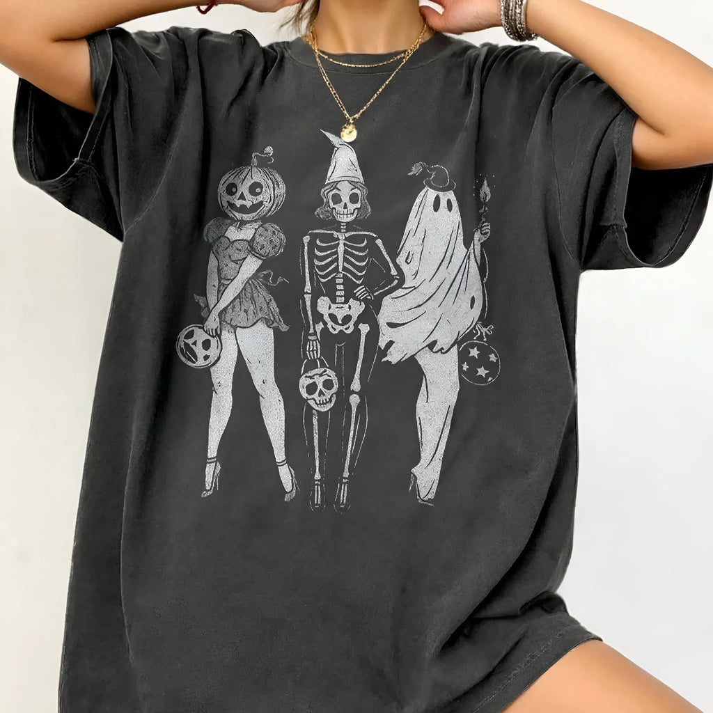 Loose-fitting cotton summer T-shirt with short sleeves and round neck in various colours
