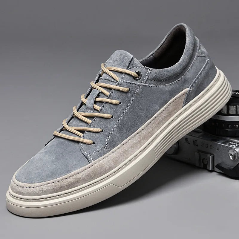 Men's low-top grey casual skate shoes with pigskin leather upper and rubber sole