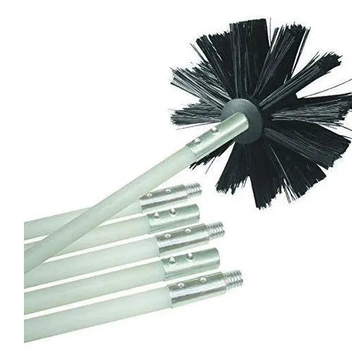 Flexible chimney cleaning brush with nylon bristles and extendable 600mm pole for ducts