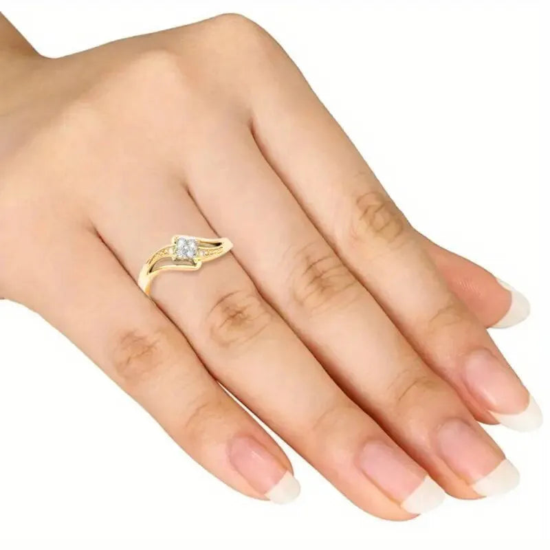 Women's geometric copper ring with micro inlaid zircon details in yellow gold colour.