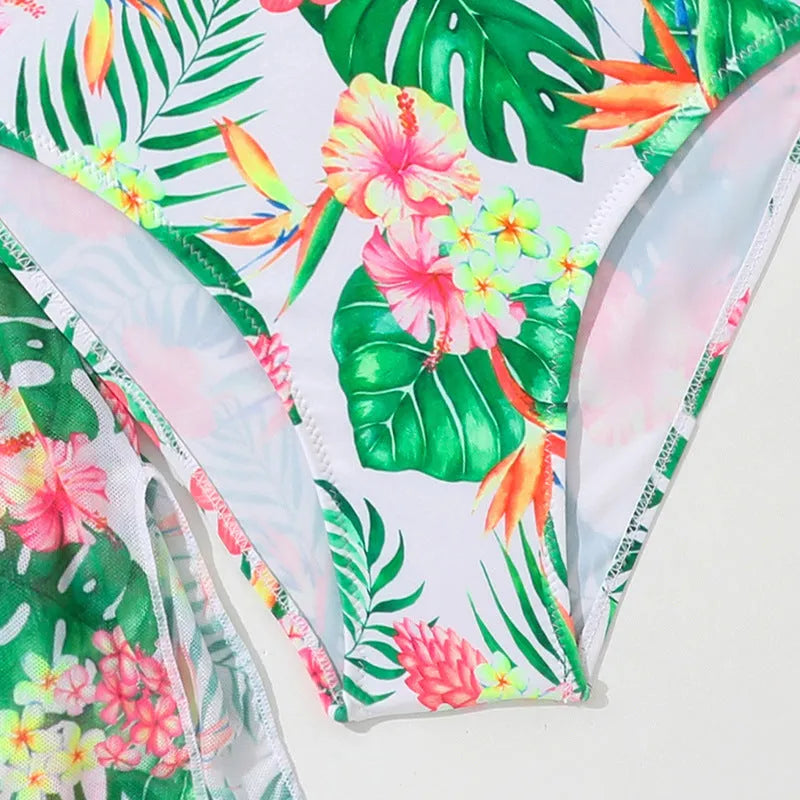 Girls' floral print two-piece swimsuit set with matching briefs for swimming