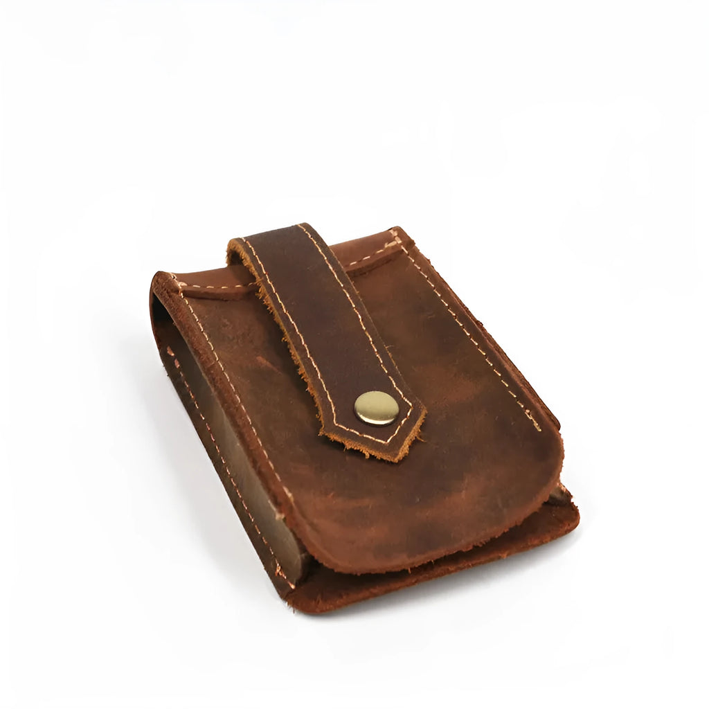 Crazy Horse leather key case in dark brown with keys inserted, measuring 7 cm by 11.5 cm