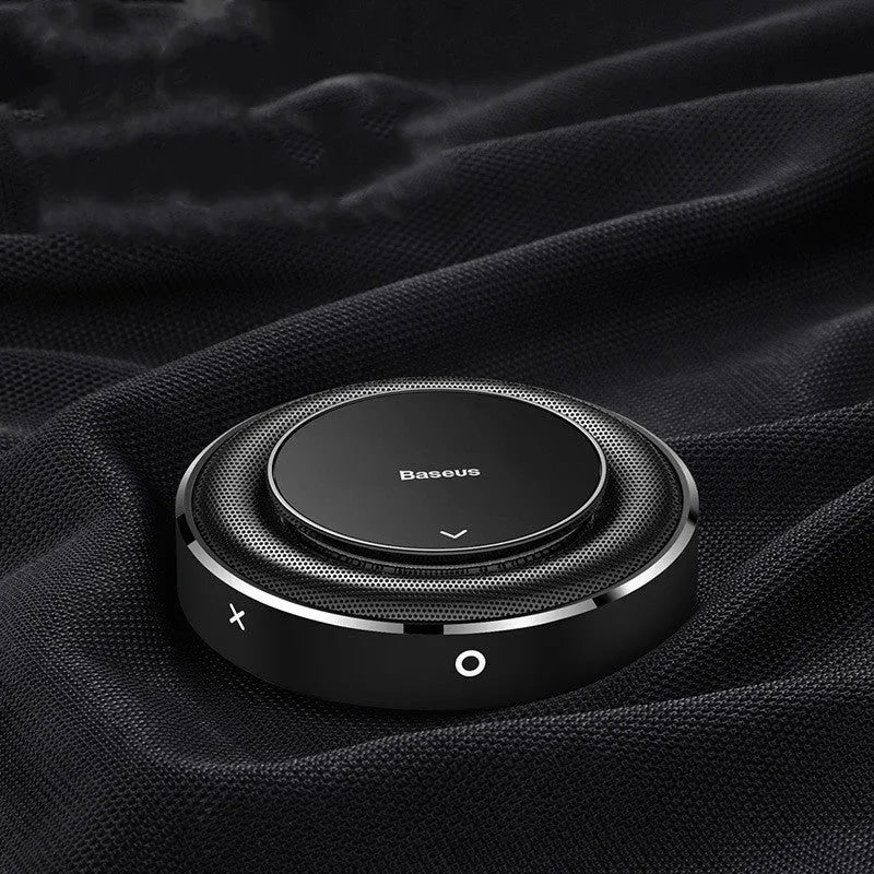 Aluminium car fragrance holder with round seat for aromatherapy tablets in black, red or silver