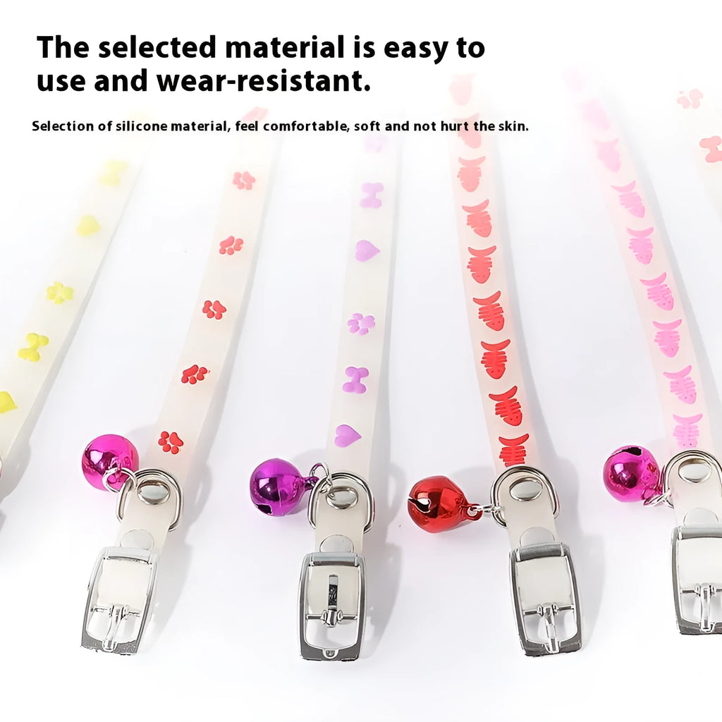 Glow in the dark adjustable cat collar with metal bell on a 29cm silicone chain