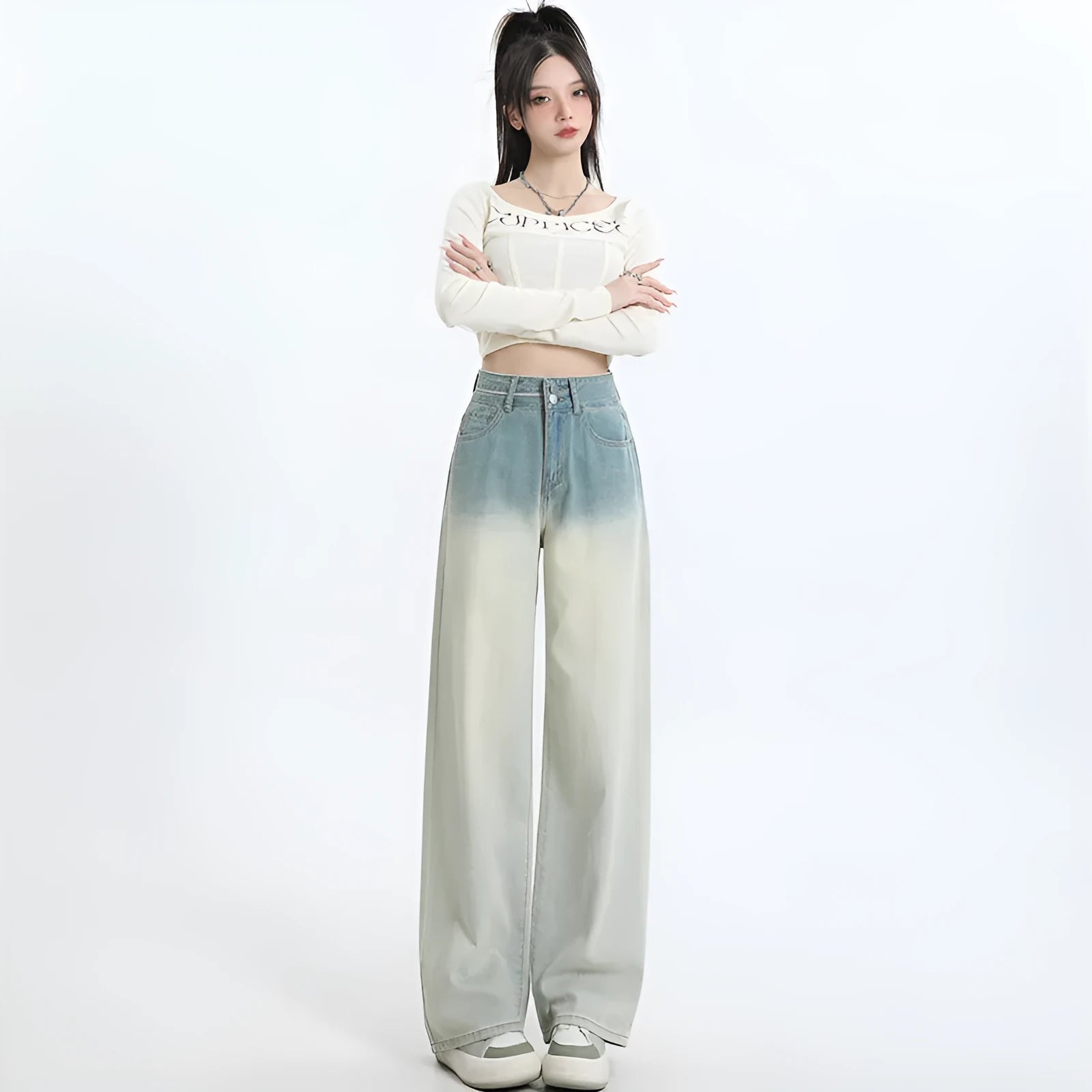 Women's gradient blue straight-leg denim trousers with wide leg design on 100% cotton fabric