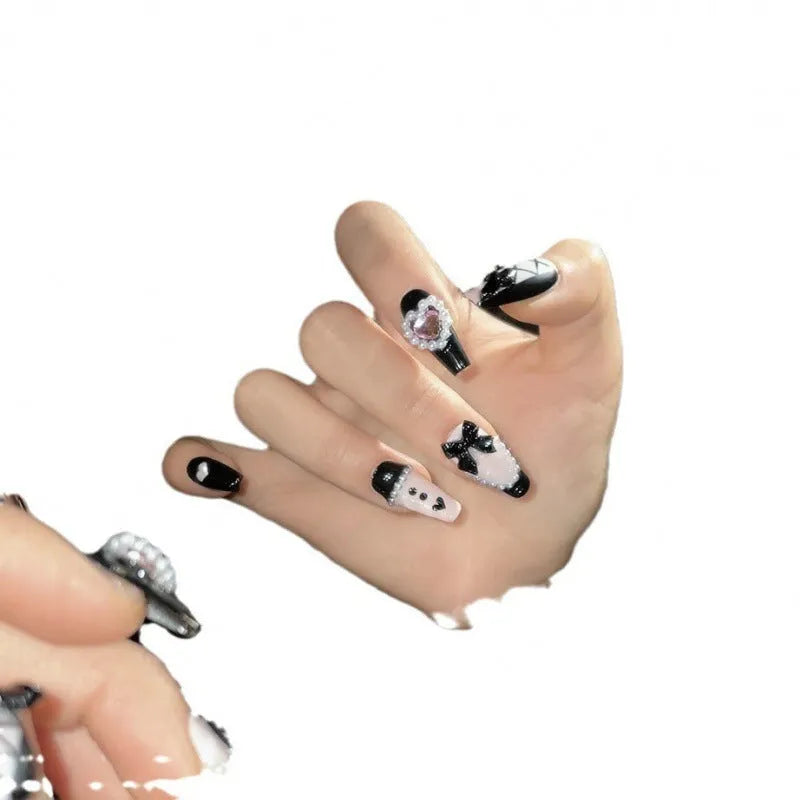 Black and pink heart hand-painted detachable manicure with cat's eye finish and bow design