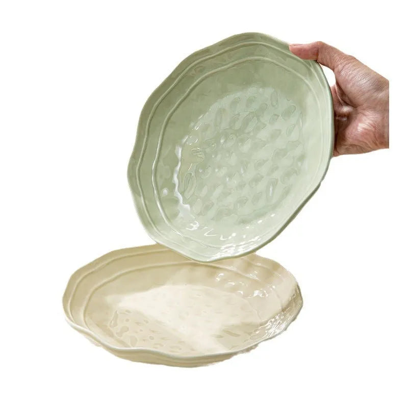 Seven-piece ceramic tableware set in solid colour with microwave-safe function