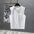 Solid colour cotton sleeveless t-shirt with loose fit and straight hem design
