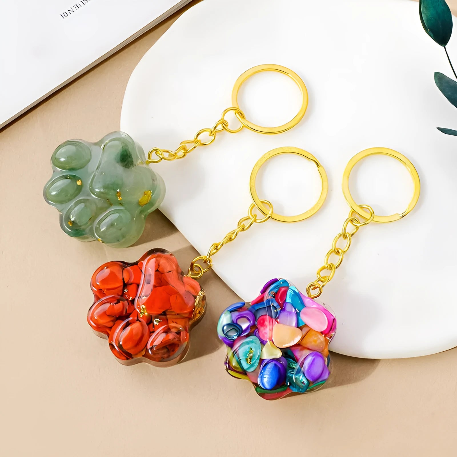 Natural crystal cat's paw keychain pendant in choice of ten stone colours including amethyst and turquoise.