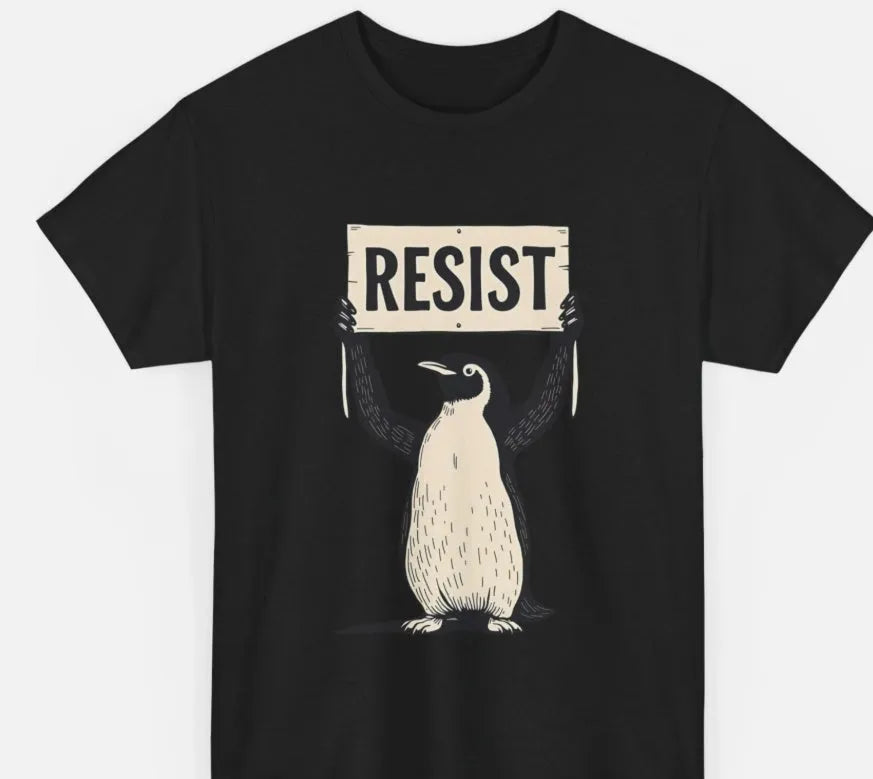 Loose fit cotton summer t-shirt with short sleeves and round neck in black colour