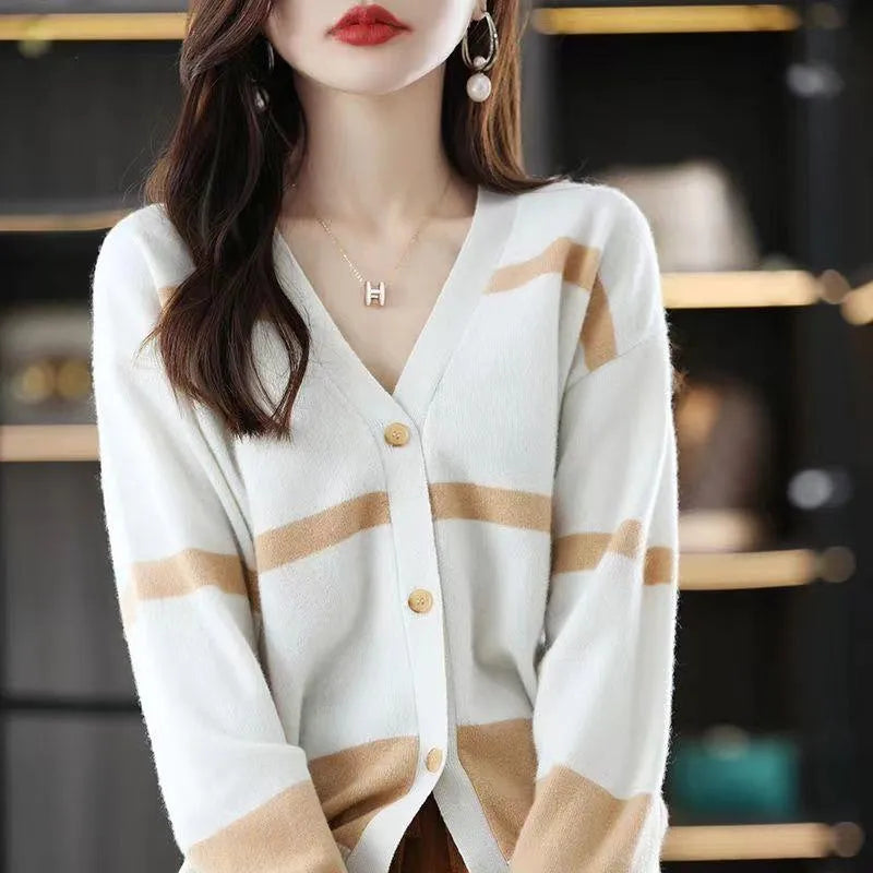 Women's striped V-neck knitted cardigan with 3D effect pattern in slim fit styling
