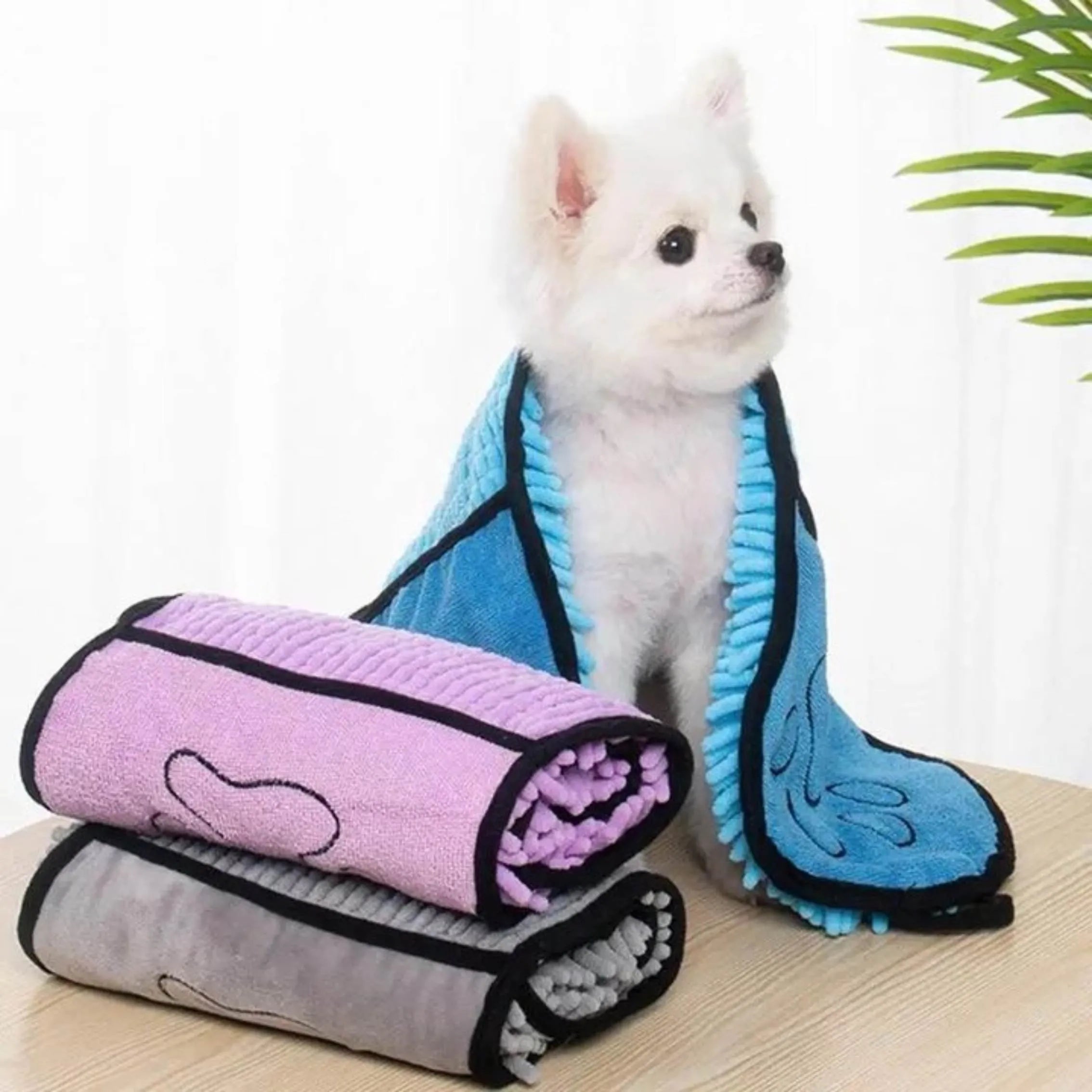 Blue pet bath robe towel with absorbent quick-dry fibre, shown at 62 cm by 23 cm size.