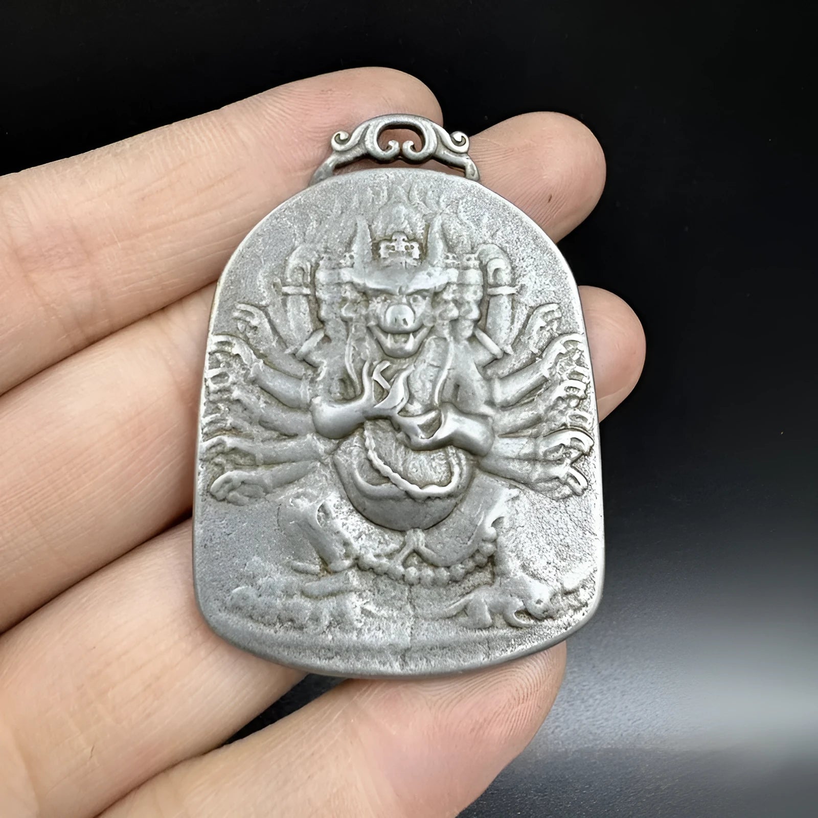 Antique Chinese style iron hanging pendant ornament with geometric design