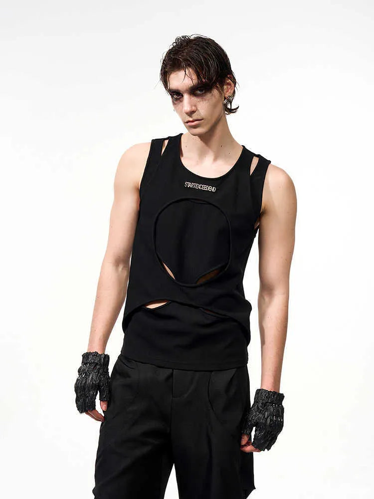 Men's black sleeveless waistcoat with round collar and pullover design
