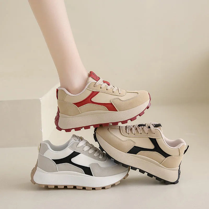 Women's platform sports running shoes in card black colour with rubber sole and front lace-up design