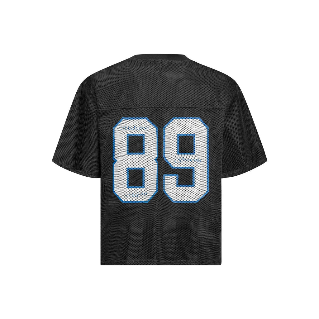 Loose-fitting casual t-shirt in black or white colour with short sleeves and polyester blend fabric