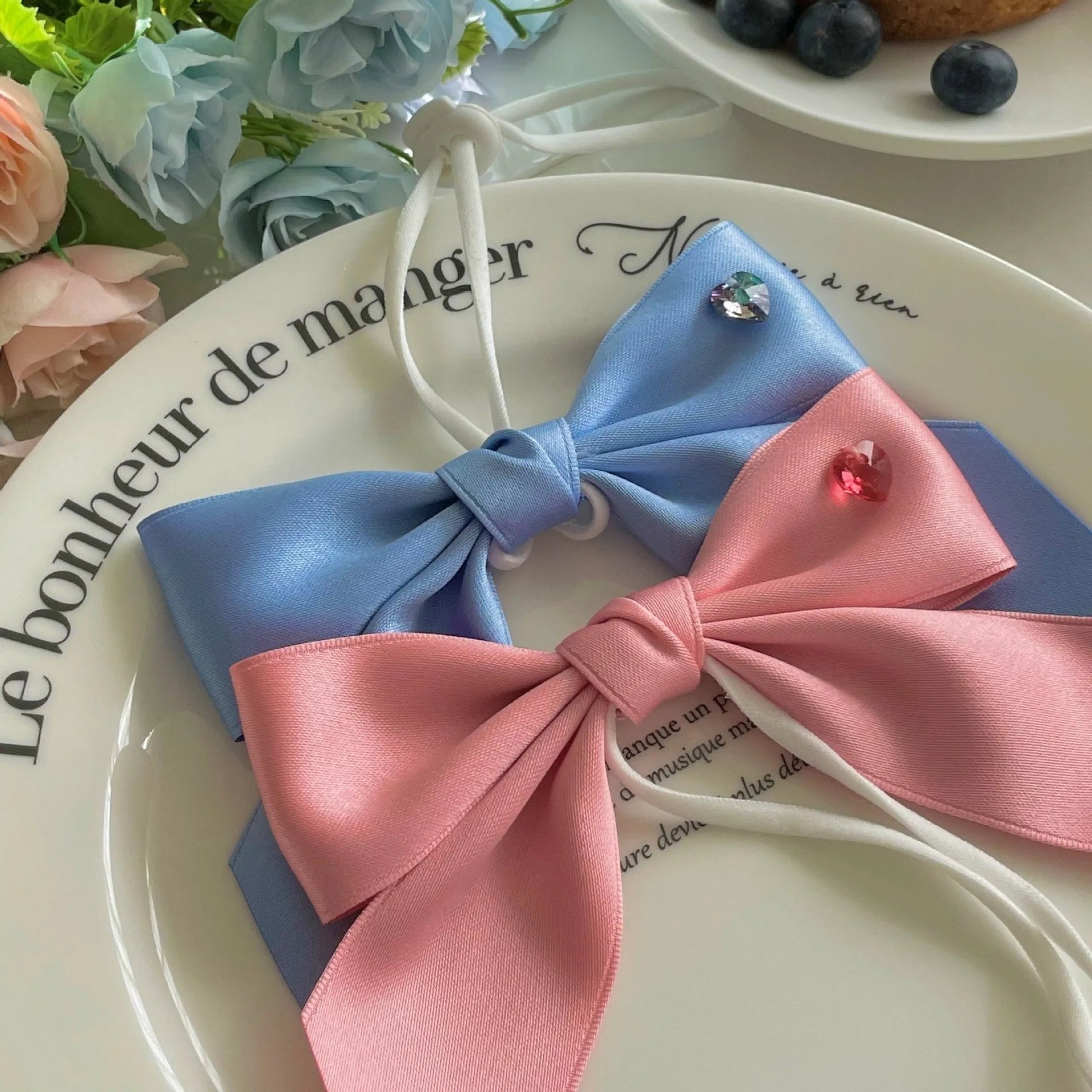 Adjustable dog hair band with princess style bow design in polyester cotton ribbon material