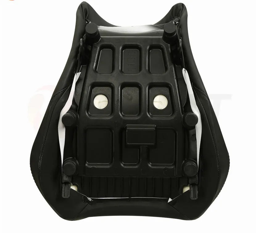 Suzuki GSXR1000 motorcycle with PU leather seat covers on front and rear seats.