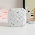 Women's key storage bag in floral patterns with breathable polyester construction