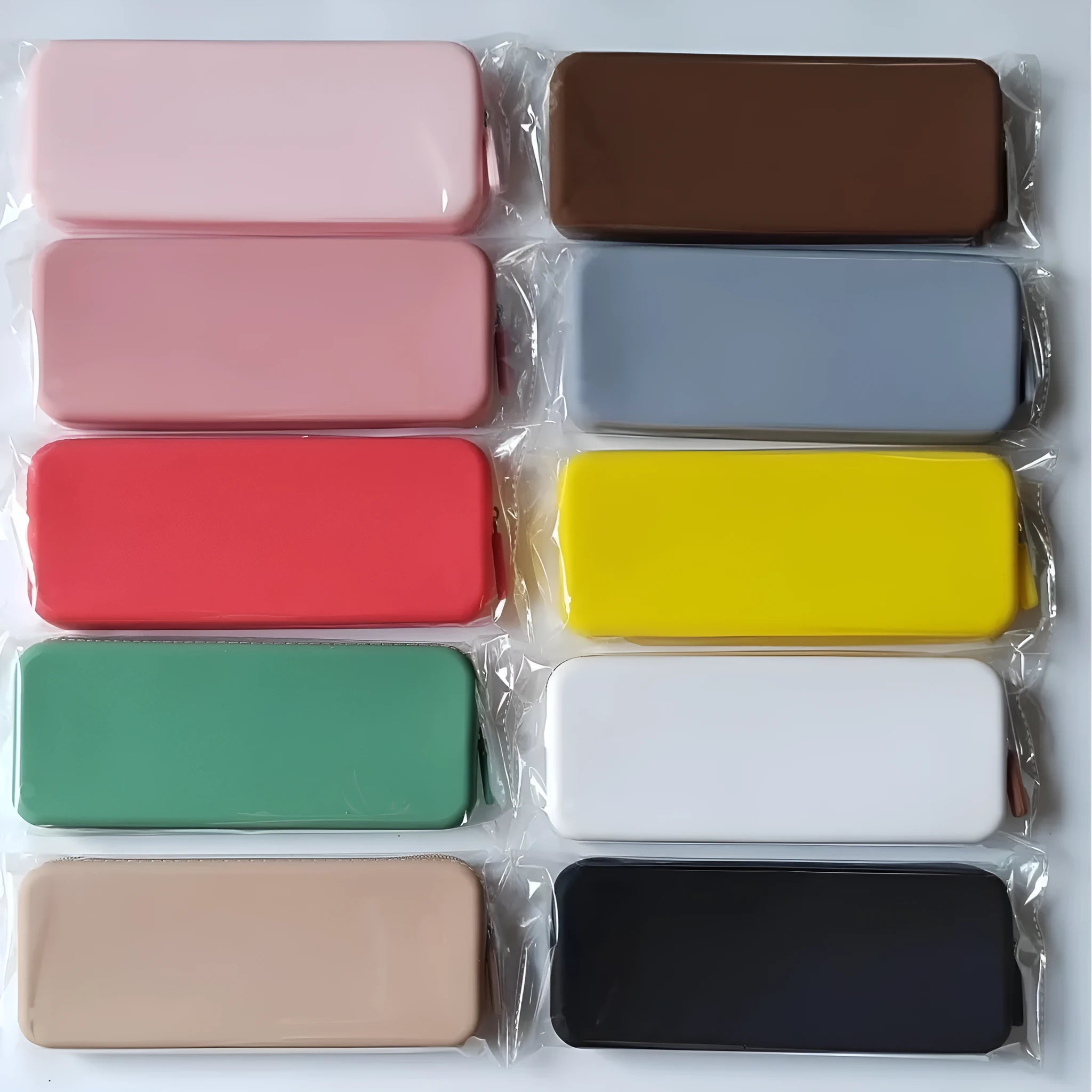 Silicone dustproof makeup brush storage bag in khaki colour, showing compact size for cosmetic organisation.