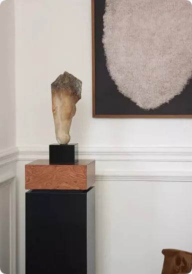 French retro abstract horse head sculpture desktop ornament measuring 50cm tall with carved surface