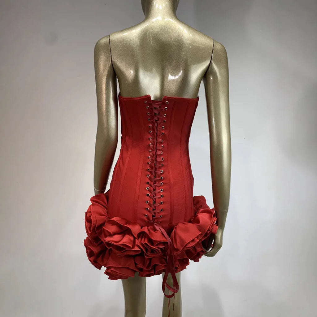 Women's urban style dress in polyester fabric with mid waist design