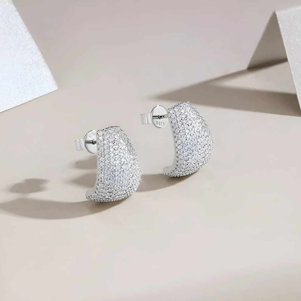 Geometric sterling silver earrings with white moissanite stones