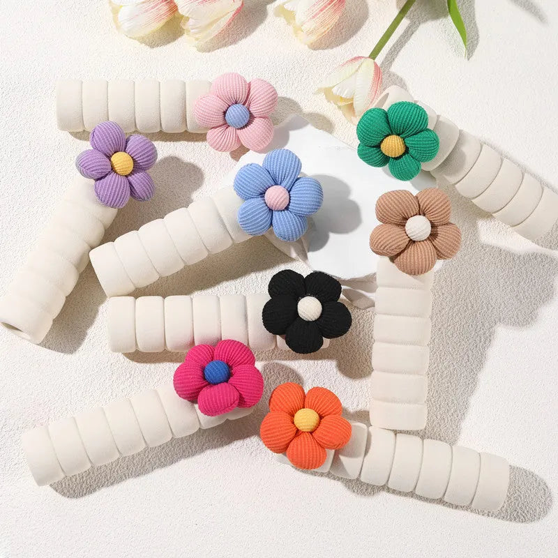 Round flower pattern door handle protective cover in PEVA material for anti-collision protection