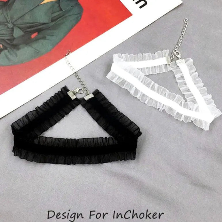Velvet ruffled floral clavicle necklace with snake bone chain in alloy construction