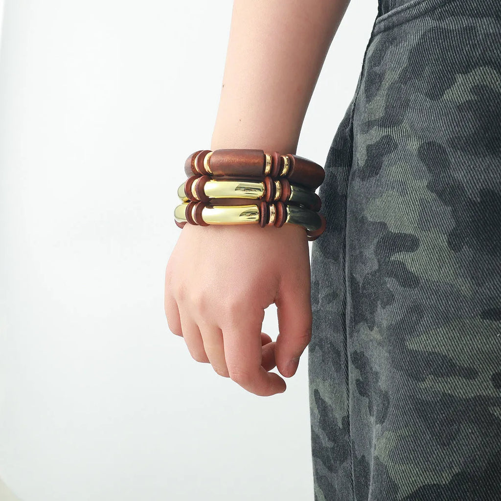Multi-layer wooden necklace and bracelet set with alloy round pendant