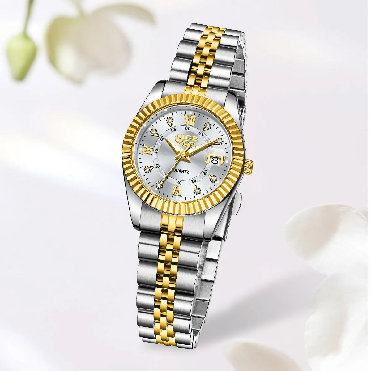 Women's waterproof quartz fashion watch with 10mm thickness in gold and silver colour options
