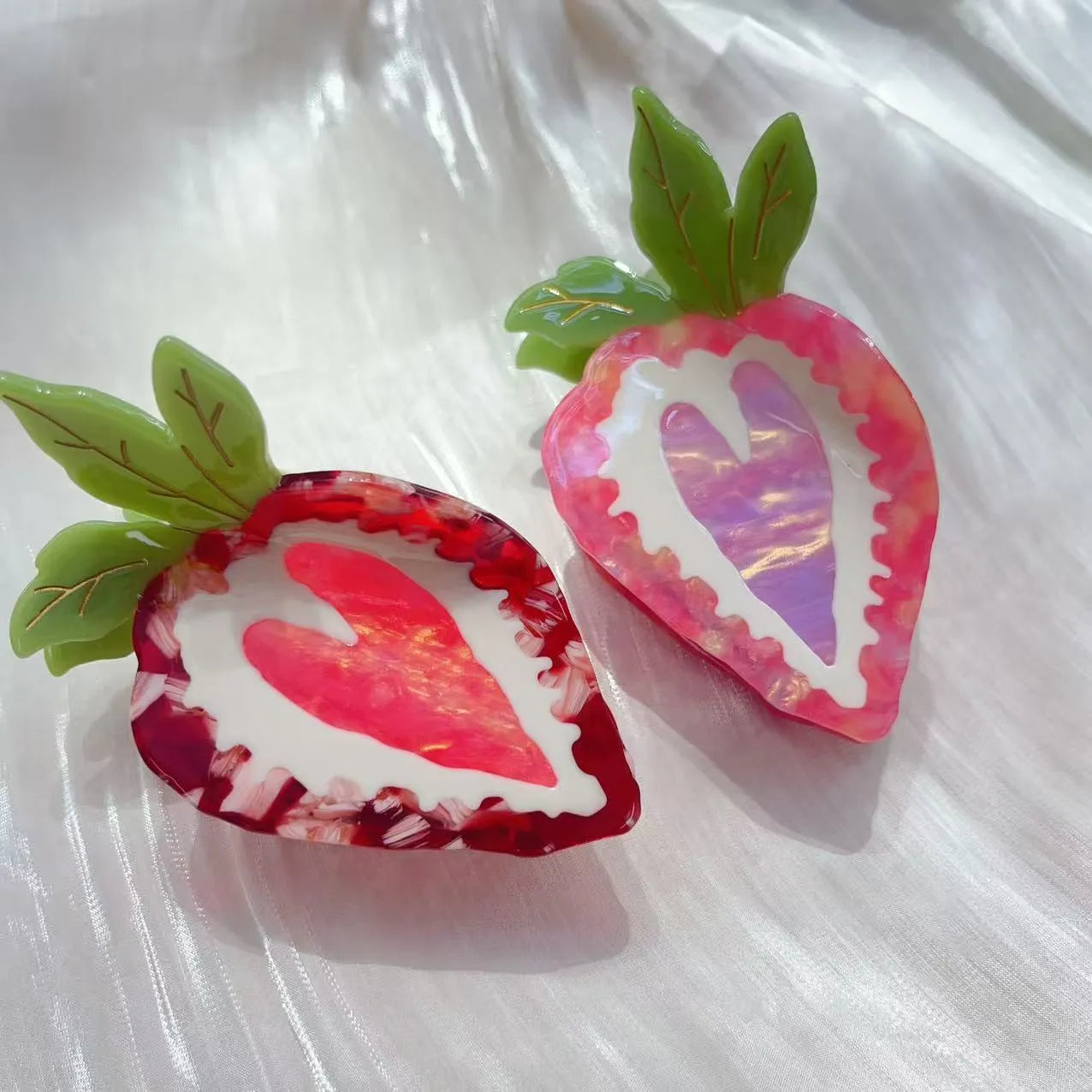 Strawberry hairpin in red or pink colour with pastoral style design