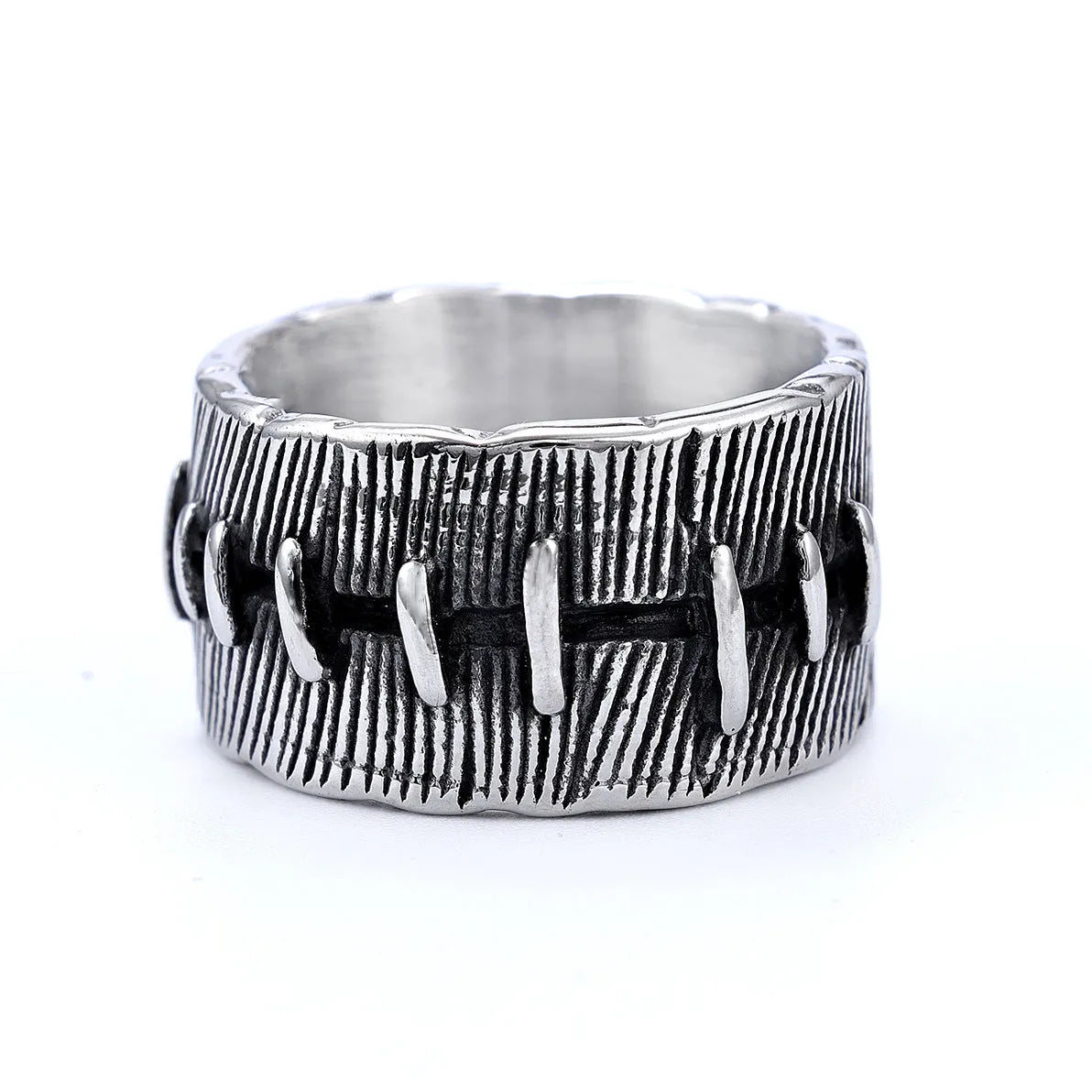 Dark punk titanium steel double ring with geometric U-shape design in retro colour on size guide background