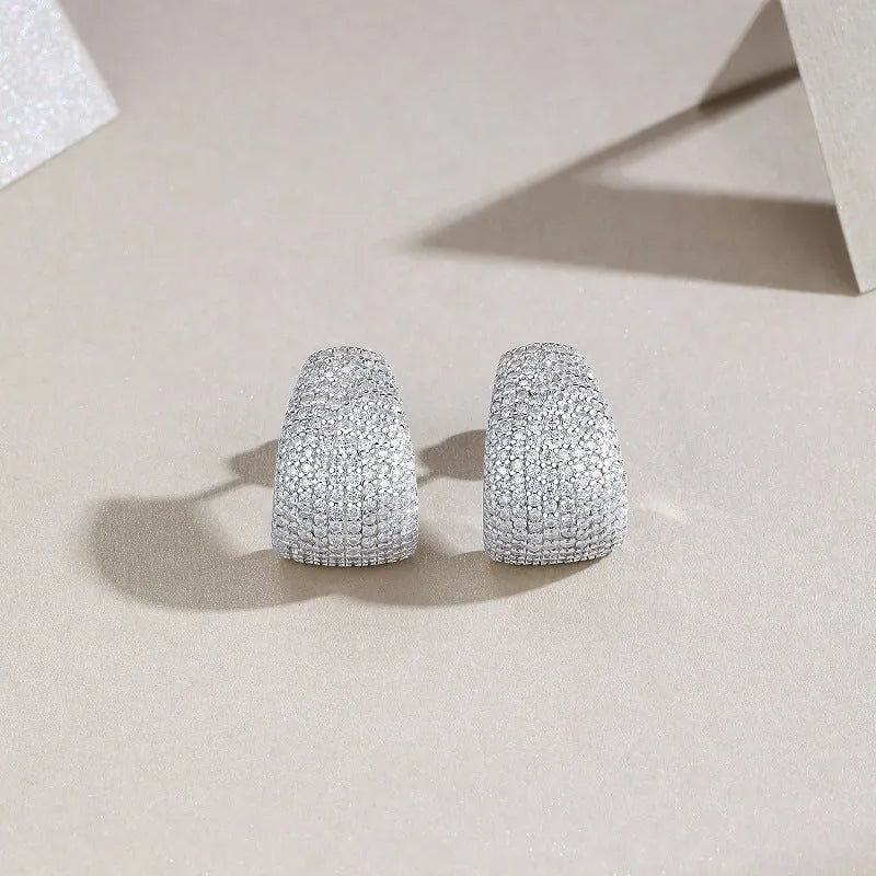 Geometric sterling silver earrings with white moissanite stones