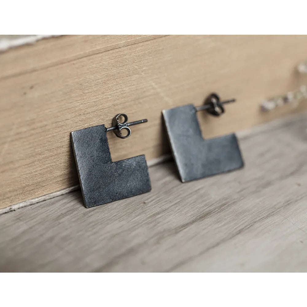 Oxidised black geometric square sterling silver earrings minimalist cold wind style