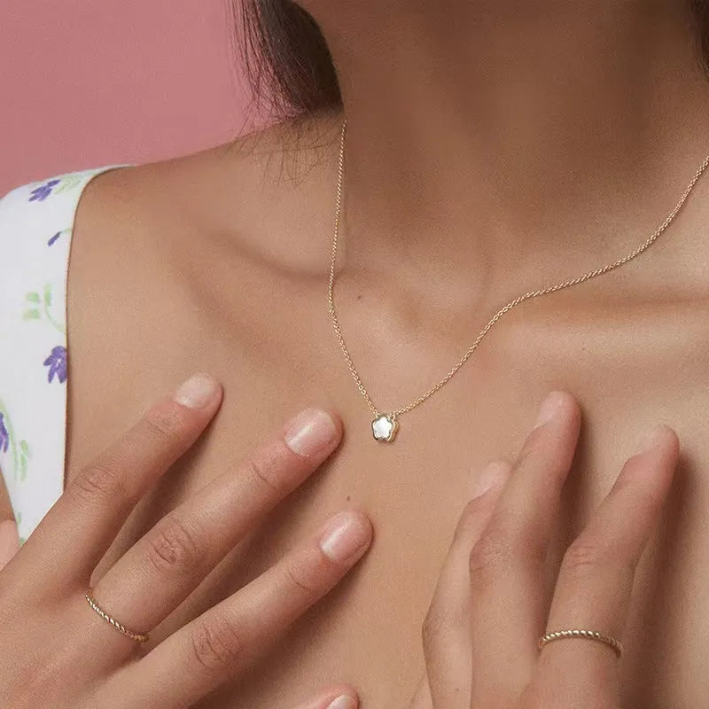 Mother pearl shell flower necklace for women with gold or silver finish options