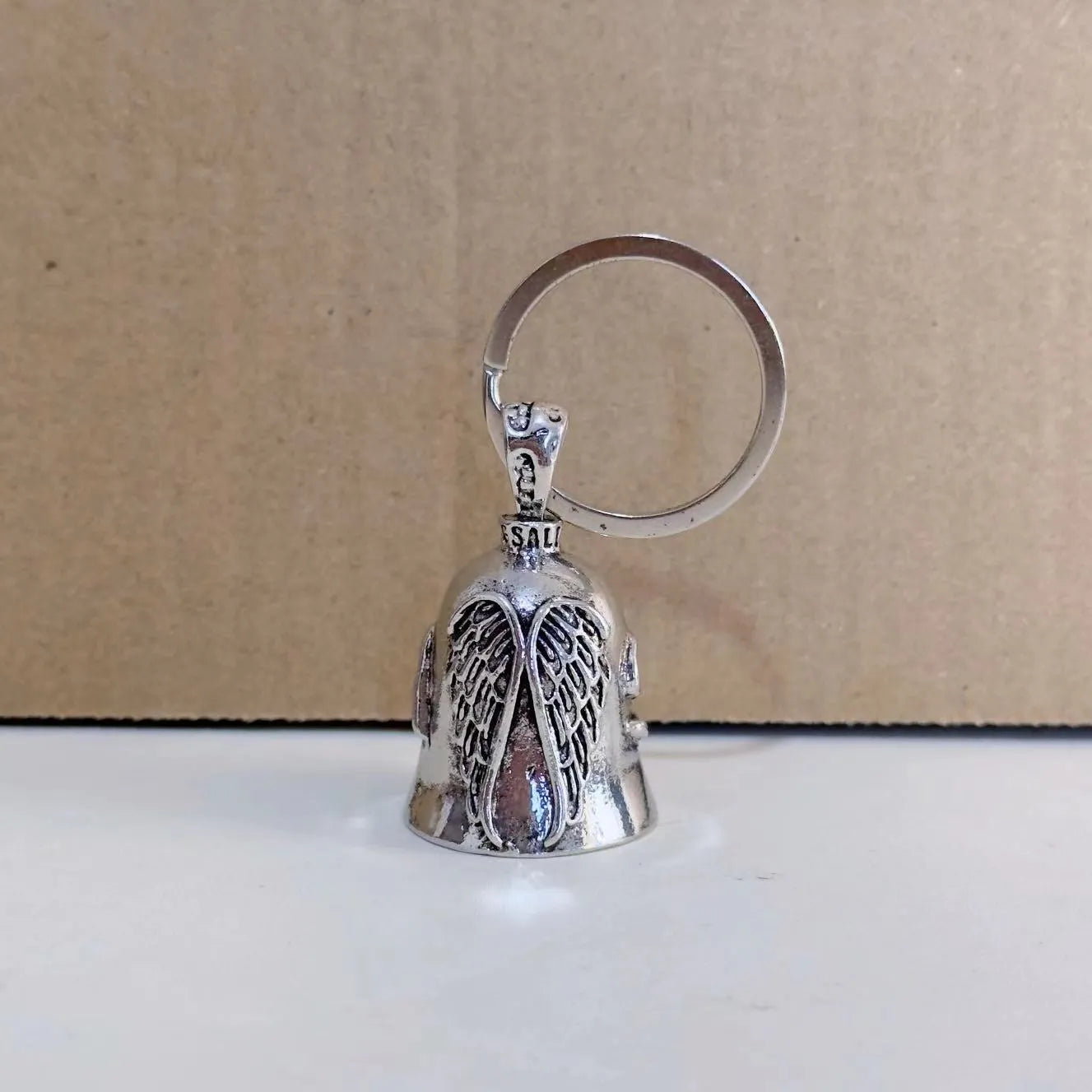 White vintage angel feather keychain and pendant necklace set on alloy