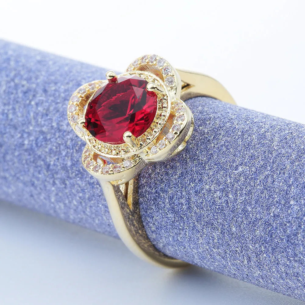 Copper ring with fruit-shaped design and inlaid zircon stone in colour 10-6-1395.