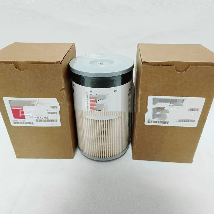 FS19764 diesel fuel filter with dimensions shown, for generator sets and automobile starting systems.