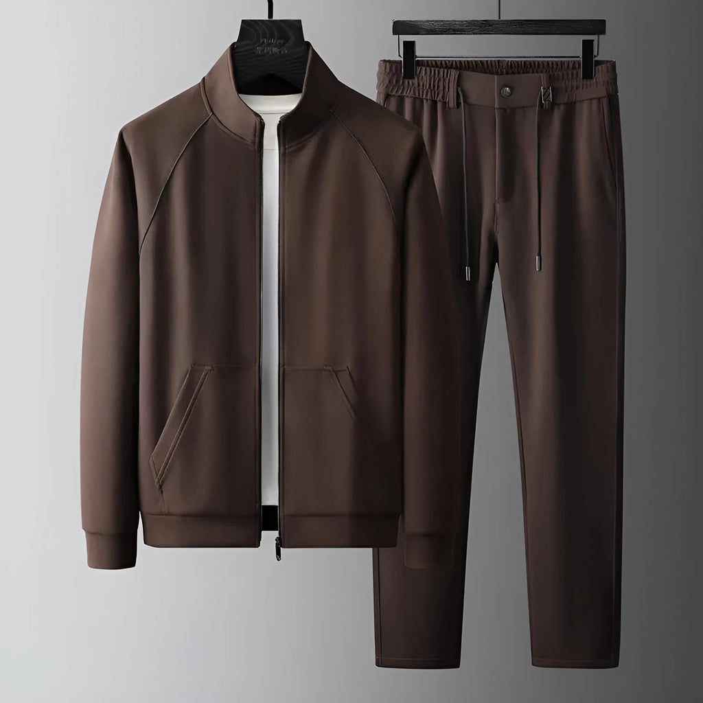 Men's slim fit sports suit with stand collar jacket and matching trousers in vinylon fabric