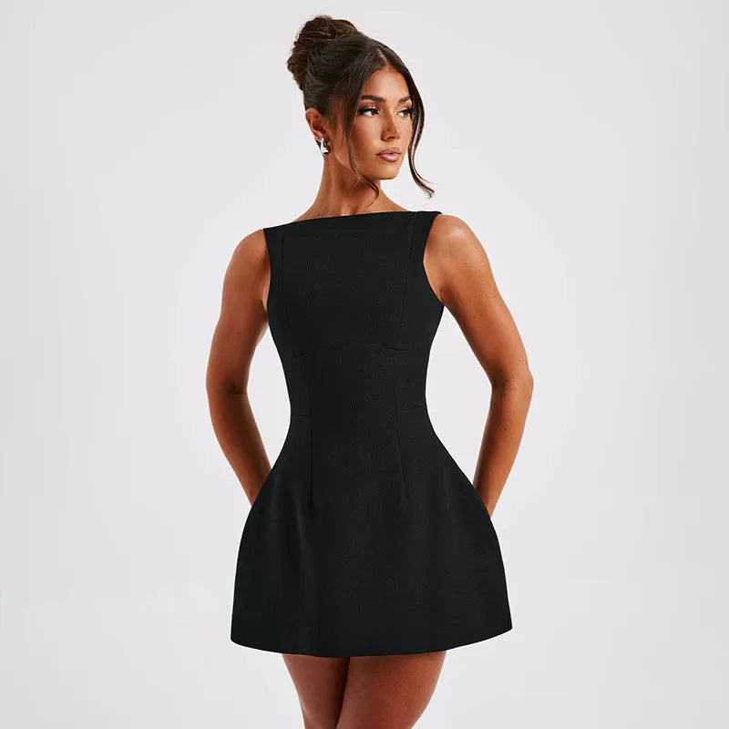 Slim-fitting backless sleeveless summer dress with high waist in polyester fabric