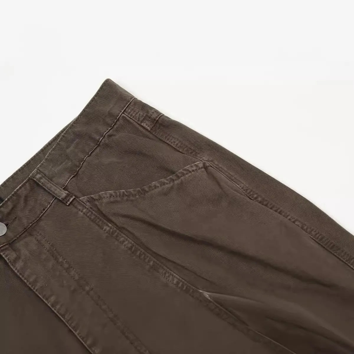 Men's brown straight-leg cotton trousers with loose fit and high-waist design