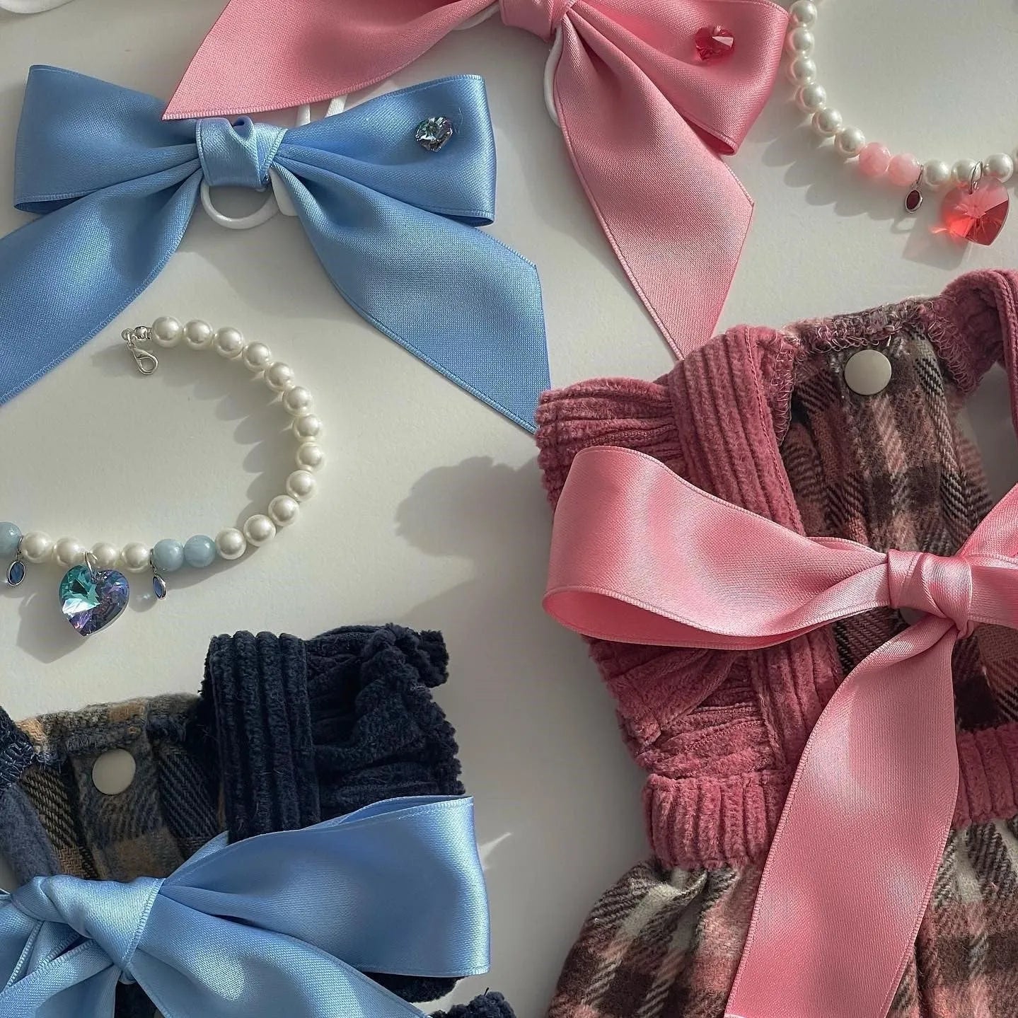 Adjustable dog hair band with princess style bow design in polyester cotton ribbon material