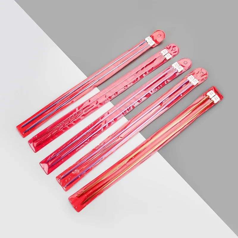 Extended aluminium crochet hook set with protective end caps in multiple sizes
